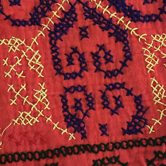 Hand-Stitched Vintage Bedspread - Picture 6 of 13